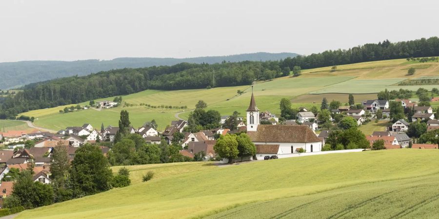 Die reformierte Kirche in Arisdorf.