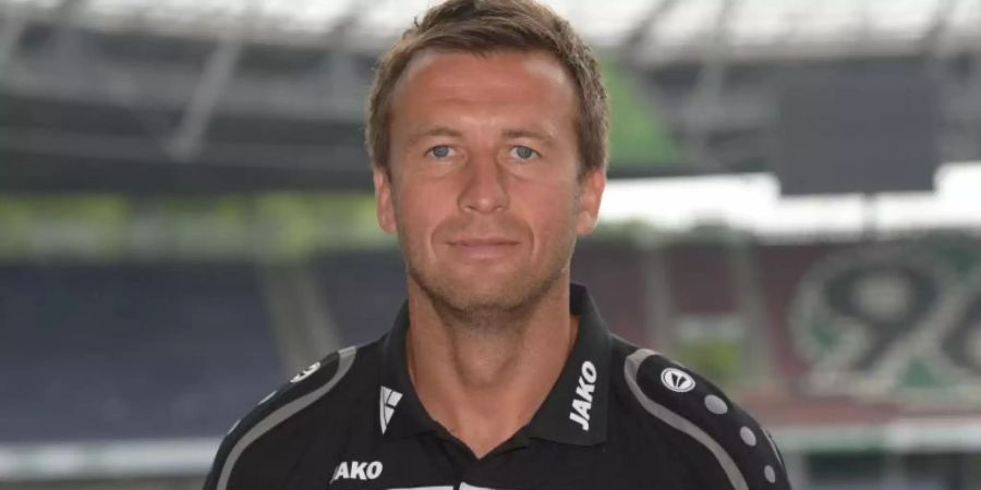 U23-Coach Christoph Dabrowski wird bei Hannover 96 erst einmal als Interimstrainer fungieren. Foto: picture alliance / dpa/Archiv