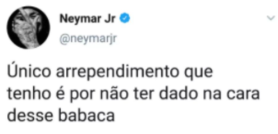 Neymar schimpft auf Twitter.