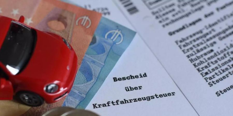Neue Autos mit hohem Spritverbrauch sollen ab nächstes Jahr stärker besteuert werden. Foto: picture alliance / dpa