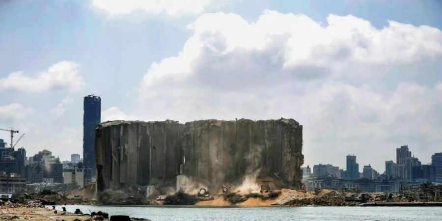 Aufräumarbeiten im Hafen von Beirut