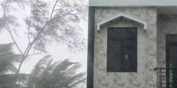 Mindestens Zwei Tote Durch Taifun Molave In Vietnam