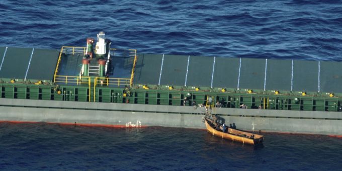 Überlebende des Bootunglücks an der tunesischen Küste. Boot