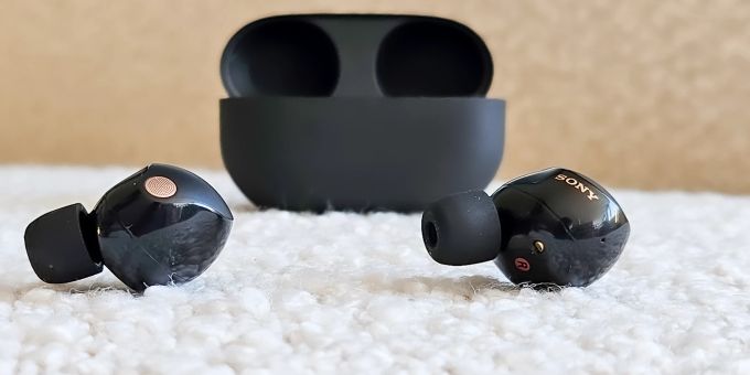 Trotz ihrer Eigenheiten überzeugen die kleinen Sony WF-1000XM5 auf ganzer Länge. Sony WF-1000XM5