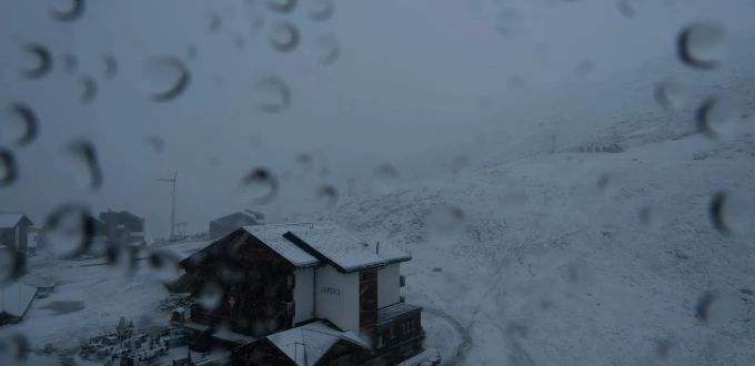 In der Aletscharena fiel der erste Schnee aletscharena