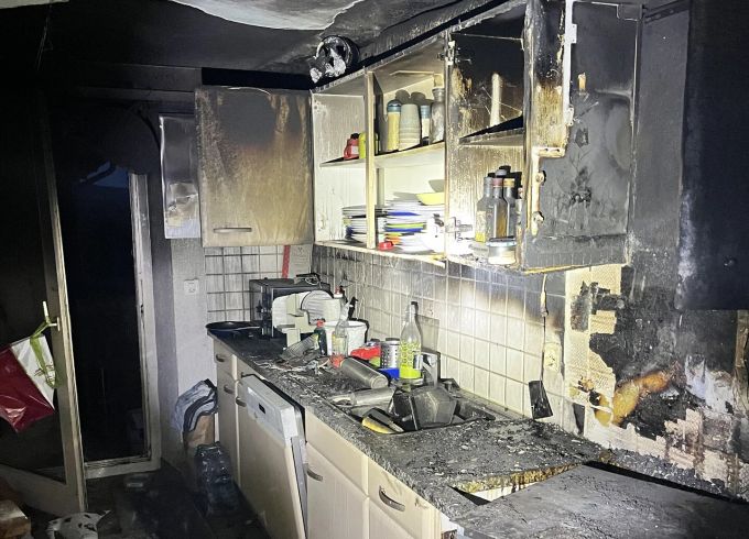 Das Feuer konnte durch die Bewohnerin gelöscht werden.- Feuer
