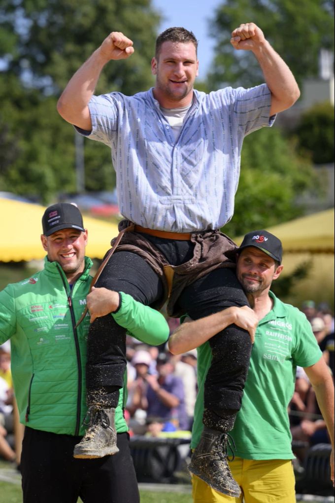 Armon Orlik gewinnt in Romanel-sur-Lausanne. Armon Orlik