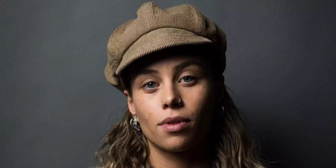 Tash Sultana hat noch eine Schippe draufgelegt. Foto: Ian Laidlaw/Community Promotion/dpa Tash Sultana hat noch eine Schippe draufgelegt. Foto: Ian Laidlaw/Community Promotion/dpa