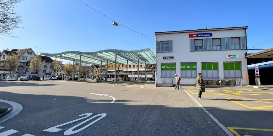 Der Bahnhof der Gemeinde Wädenswil.