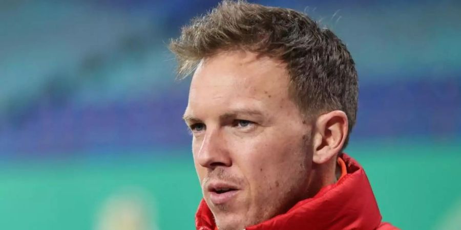 RB Leipzigs Trainer Julian Nagelsmann sieht die Länderspielabstellungen seiner Nationalspieler als rein politisches Thema. Foto: Jan Woitas/dpa/Archivbild