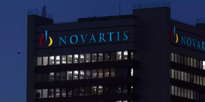 Der Basler Pharmakonzern Novartis hat mehrere klinische Studien zu seinem Augenmedikament Beovu abgebrochen. (Archivbild) novartis