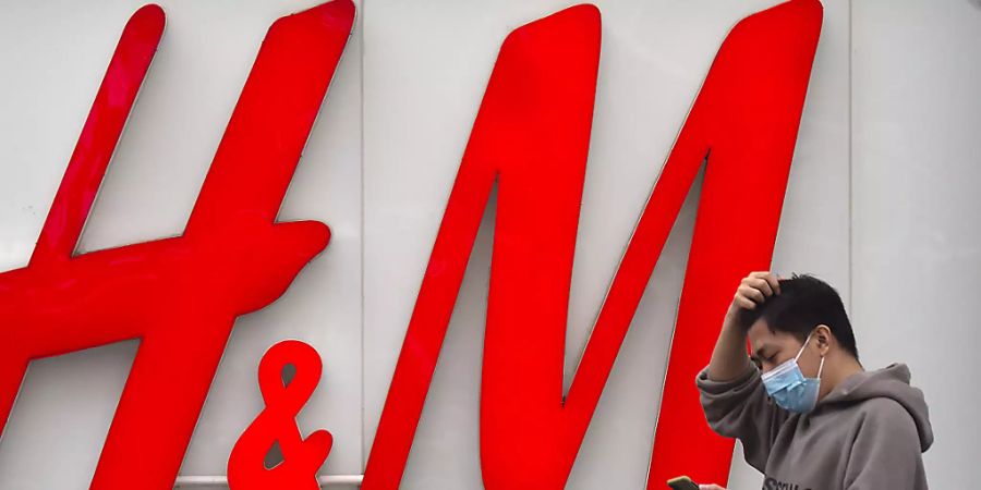 Textilkette H&M schreibt Quartalsverlust. (Archiv)