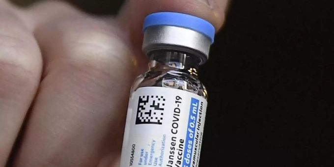 Die Impfstoffe von Pfizer und Moderna sollen in den USA dem von Johnson & Johnson vorgezogen werden. Johnson & Johnson
