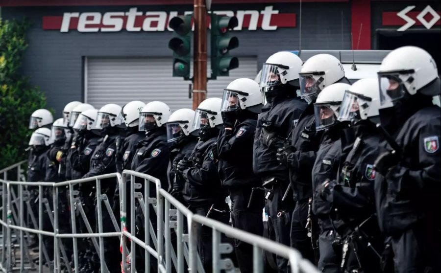 In Bochum standen viele Beamte im Einsatz.