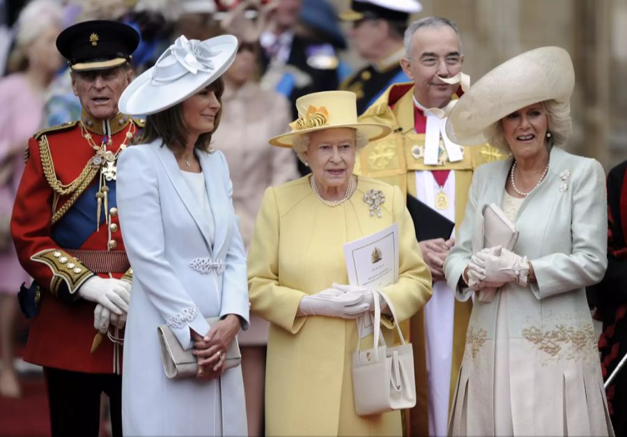 Prinz Philip, Carole Middleton, Queen Elizabeth II. und Herzogin Camilla.