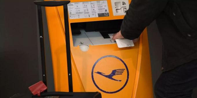 Airplus ist eine Tochterfirma von Lufthansa. Lufthansa