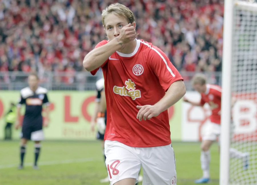 Bei Mainz spielt Holtby lange stark, bis seine Leistungen plötzlich einbrechen.