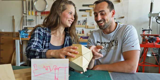Studierende der HFTG, der Höheren Fachschule für Technik und Gestaltung Zug.