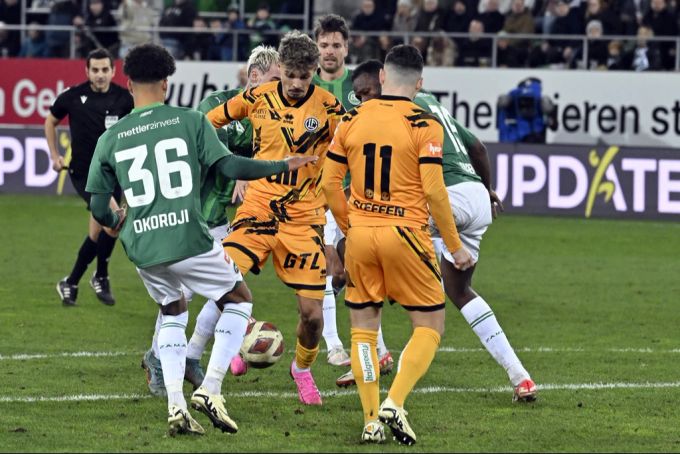 Die St.Galler gestehen dem FC Lugano viel Raum zu. FC Lugano