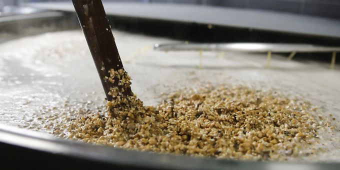 Heute wird der beim Bierbrauen anfallende Treber kompostiert oder als Tierfutter verwendet. (Archivbild) Treber