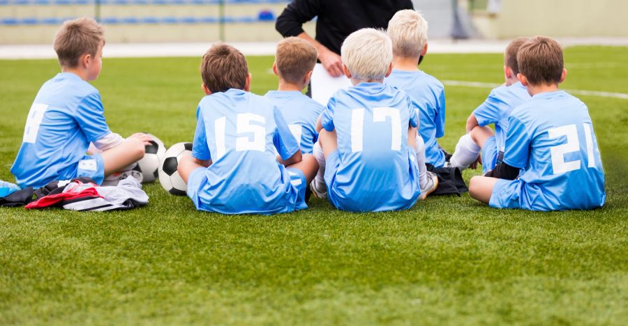 Rasen Kinder Fussball Gruppe