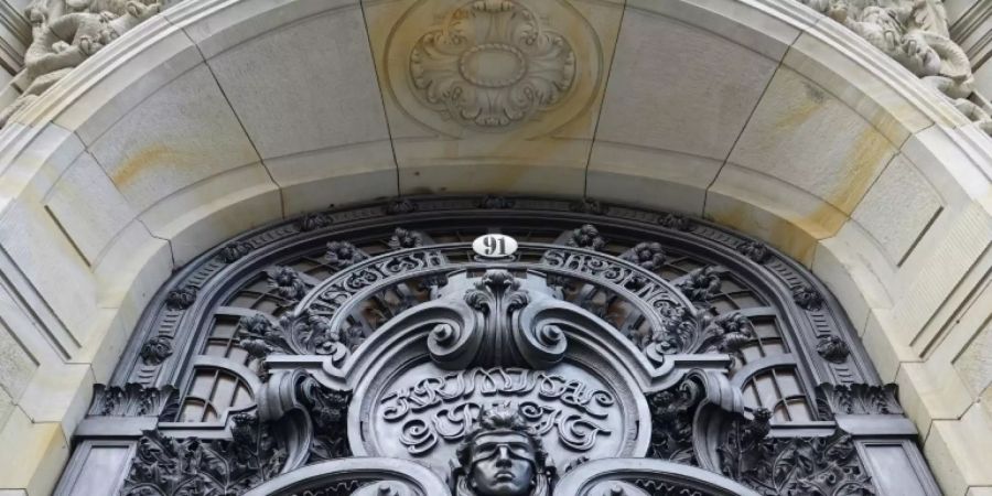 Eingang zum Landgericht Moabit