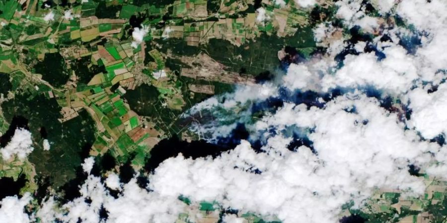 Eine Satellitenaufnahme zeigt den verheerenden Waldbrand bei Lübtheen in Mecklenburg-Vorpommern. Foto: ESA
