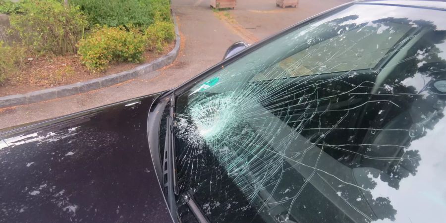 Zerbrochene Autoscheibe