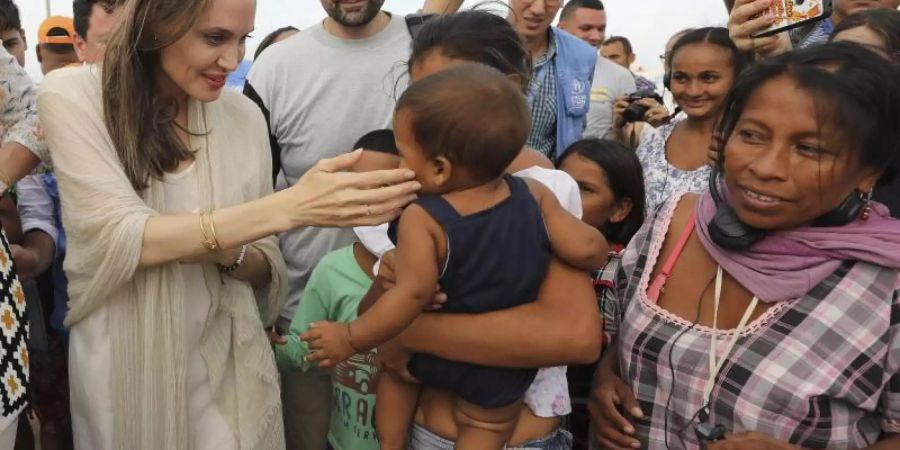 Angelina Jolie besucht ein Lager der Vereinten Nationen (UN) für venezolanische Migranten und Flüchtling. Foto: Fernando Vergara/AP