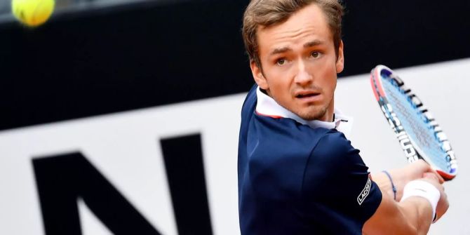 Daniil Medvedev Roger Federer