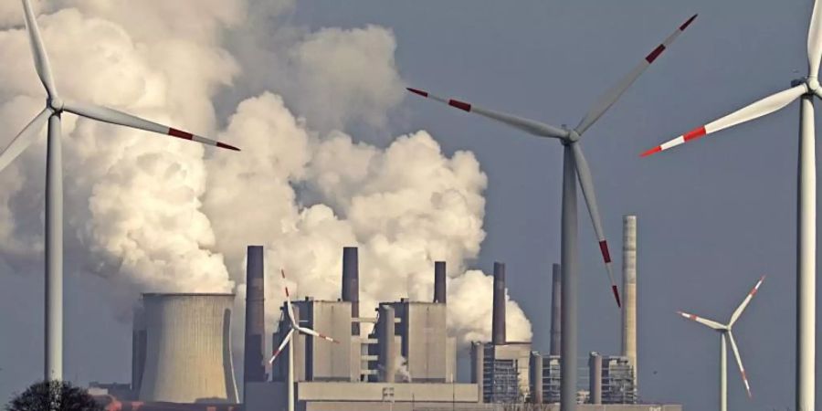 Eine breit besetzte Regierungskommission hatte Ende Januar ein Konzept für den Kohleausstieg vorgelegt. Es sieht vor, bis spätestens 2038 Tagebaue und Kraftwerke zu schliessen, um den Klimaschutzzielen näher zu kommen. Foto: Oliver Berg
