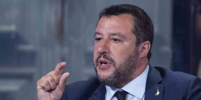 Matteo Salvini will wieder mit der Fünf-Sterne-Bewegung arbeiten. matteo salvini