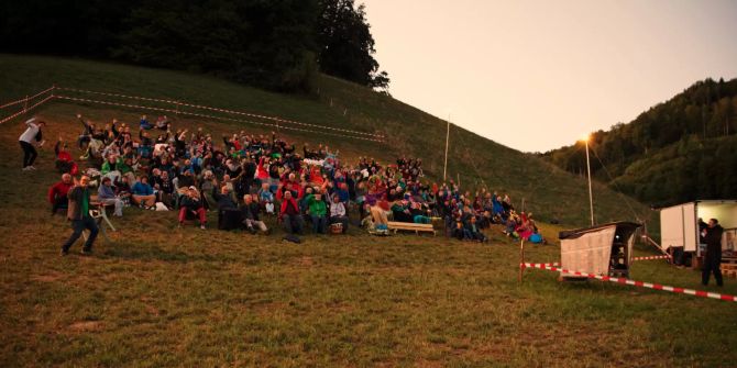 Im August  findet die 18. Austragung des Open-Air-Kino Schlatts statt.