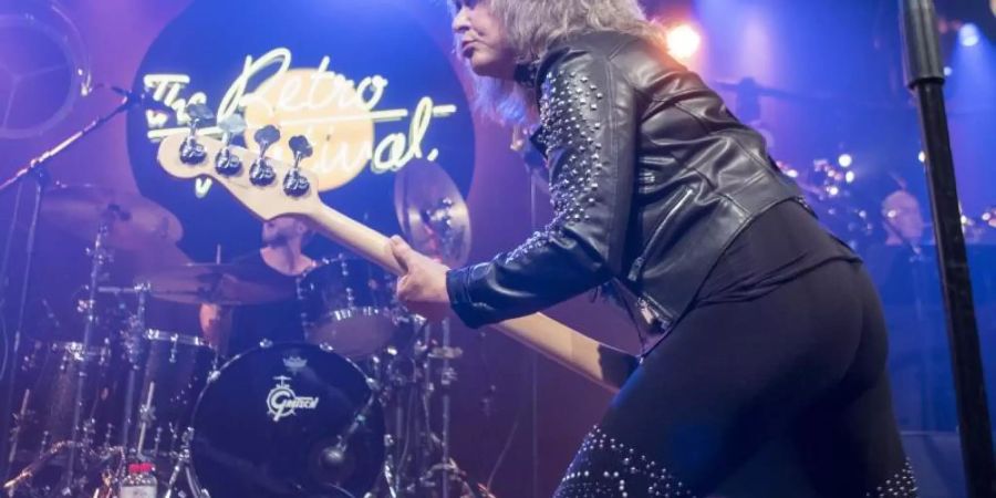 Suzi Quatro hat es noch immer drauf. Foto: Urs Flueeler/Keystone