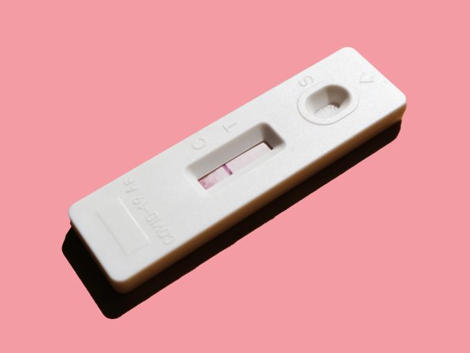 Corona test line pink self-diagnosis