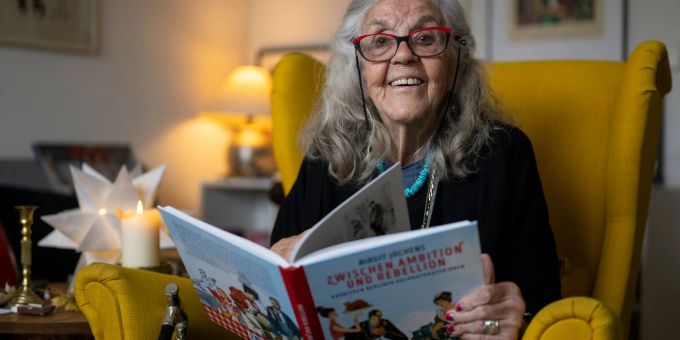 Als DDR-Koch-Queen erlangte Winnington mit ihrer Kolumne «Liebe, Phantasie und Kochkunst» in «Das Magazin» grosse Bekanntheit. Als DDR-Koch-Queen erlangte Winnington mit ihrer Kolumne «Liebe, Phantasie und Kochkunst» in «Das Magazin» grosse Bekanntheit.
