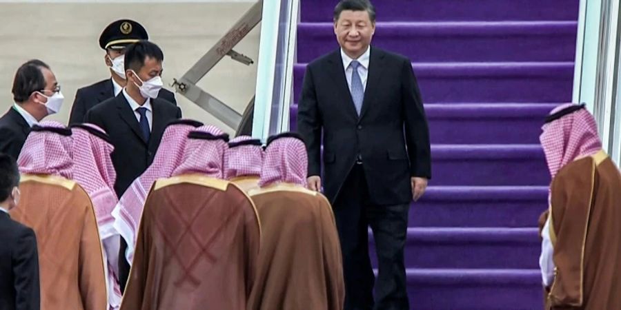 Aufnahme des saudiarabischen Fernsehens von der Ankunft Xis