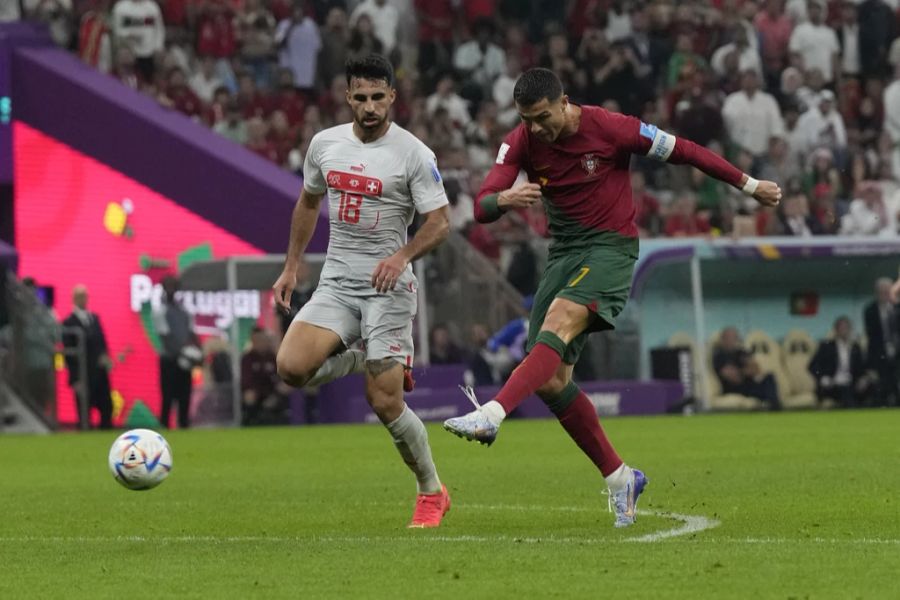 Erst in der Schlussphase des WM-Achtelfinals kann Cristiano Ronaldo sein Können unter Beweis stellen.