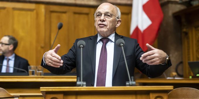 OECD-Mindeststeuer - Nationalrat will höheren Bundesanteil