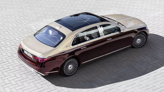 Dicke Scheiben, Antischall per Lautsprecher und ausgeschäumte Reifen: alles für absolute Ruhe im Innenraum 2021 Mercedes-Maybach S-Klasse