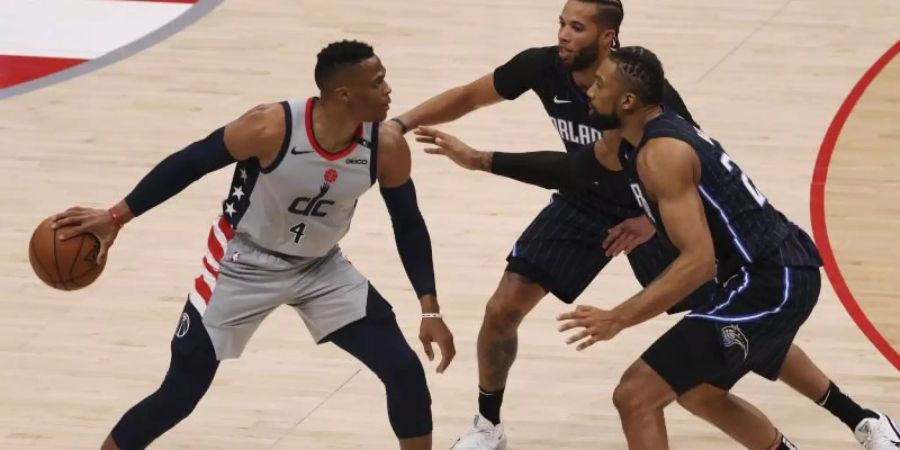 Auch Russell Westbrook (l) konnte die Niederlage der Washington Wizards nicht verhindern. Foto: Geoff Burke/POOL USA TODAY Sports/dpa