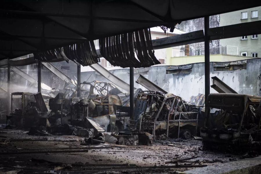 Postauto einstellhalle chur feuer