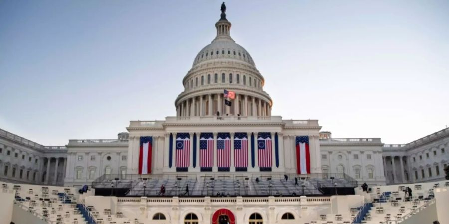 US-Kapitol mit Dekoration für Amtseinführung