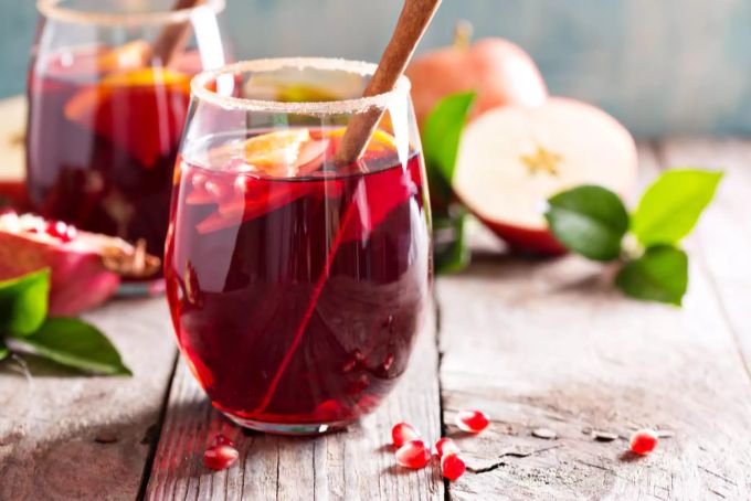 So geniessen Sie ihren Sangria im Winter. Sangria