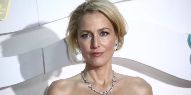 Gillian Anderson