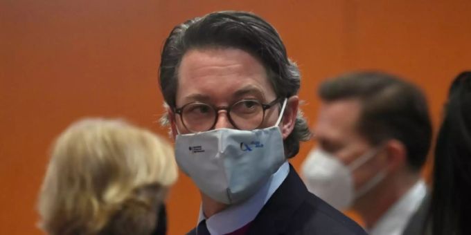 München - Streit um Aufklärung von Pkw-Maut-Fiasko verschärft sich