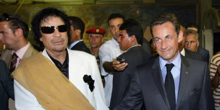 Sarkozy und Gaddafi