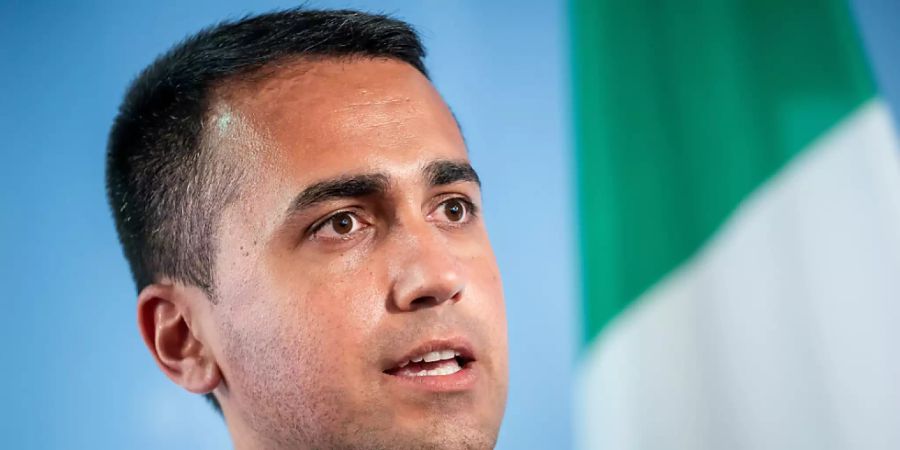 FILED - Der italienische Aussenminister Luigi Di Maio ist angesichts des nahenden Corona-Impfstoffs optimistisch. Photo: Michael Kappeler/dpa Pool/dpa