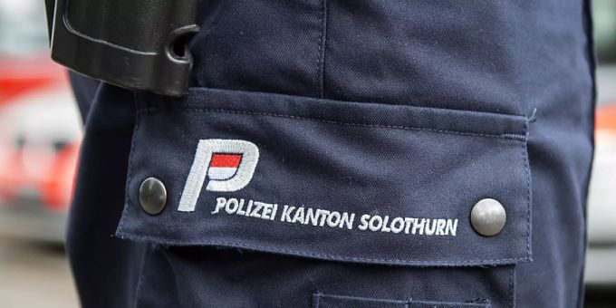 Die Kantonspolizei Solothurn will wegen des Persönlichkeitsschutzes keine näheren Angaben zum tot in Breitenbach aufgefundenen Ehepaar machen. (Symbolbild) Die Kantonspolizei Solothurn will wegen des Persönlichkeitsschutzes keine näheren Angaben zum tot in Breitenbach aufgefundenen Ehepaar machen. (Symbolbild)