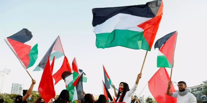 Protest vor dem Gericht in Tel Aviv. Proteste
